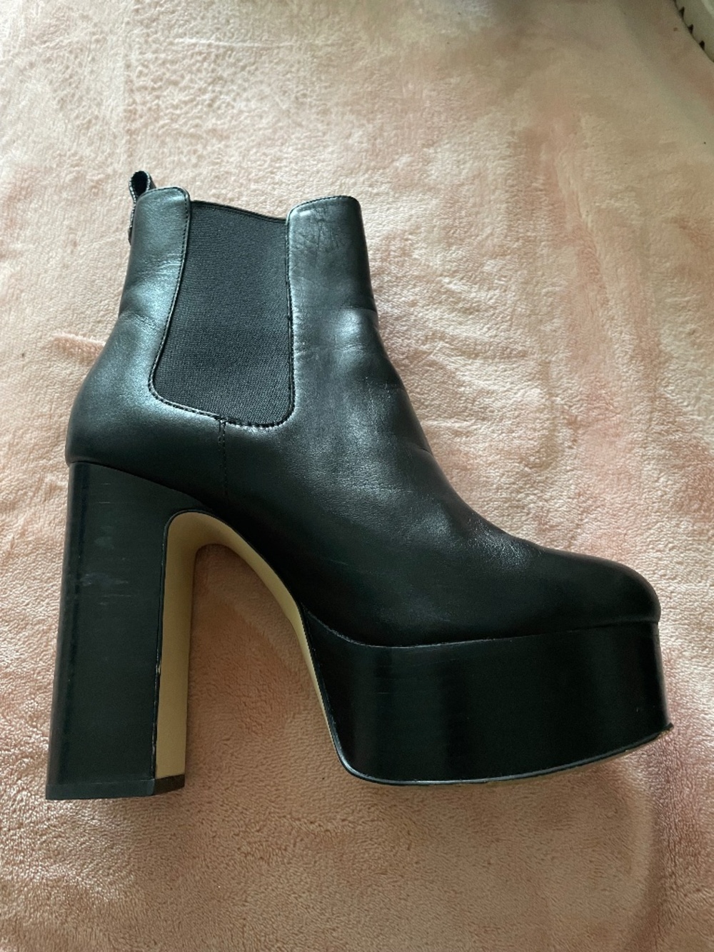 Michael Kors shoes, size 7 M